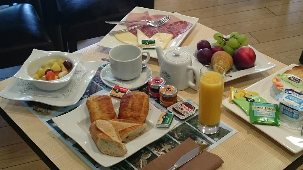 Logis Hotel Restaurant Auberge De La Xaintrie 3*