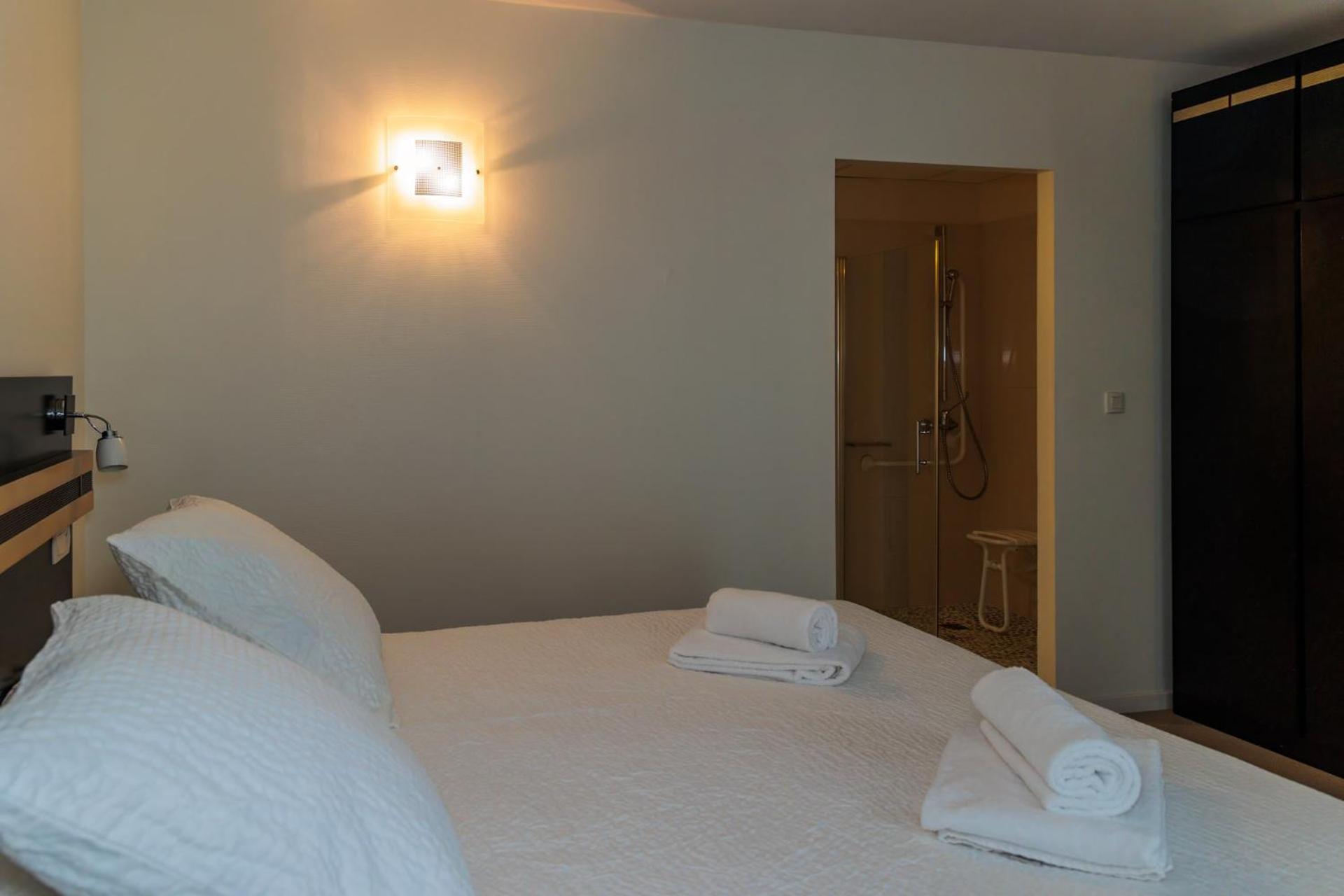 Hotel Logis Hotel Restaurant Auberge De La Xaintrie 3*