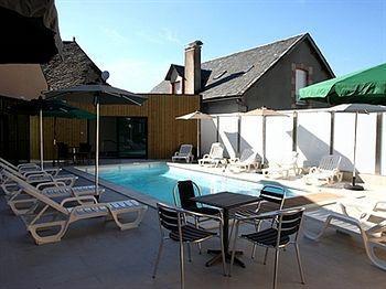 Logis Hotel Restaurant Auberge De La Xaintrie 3*
